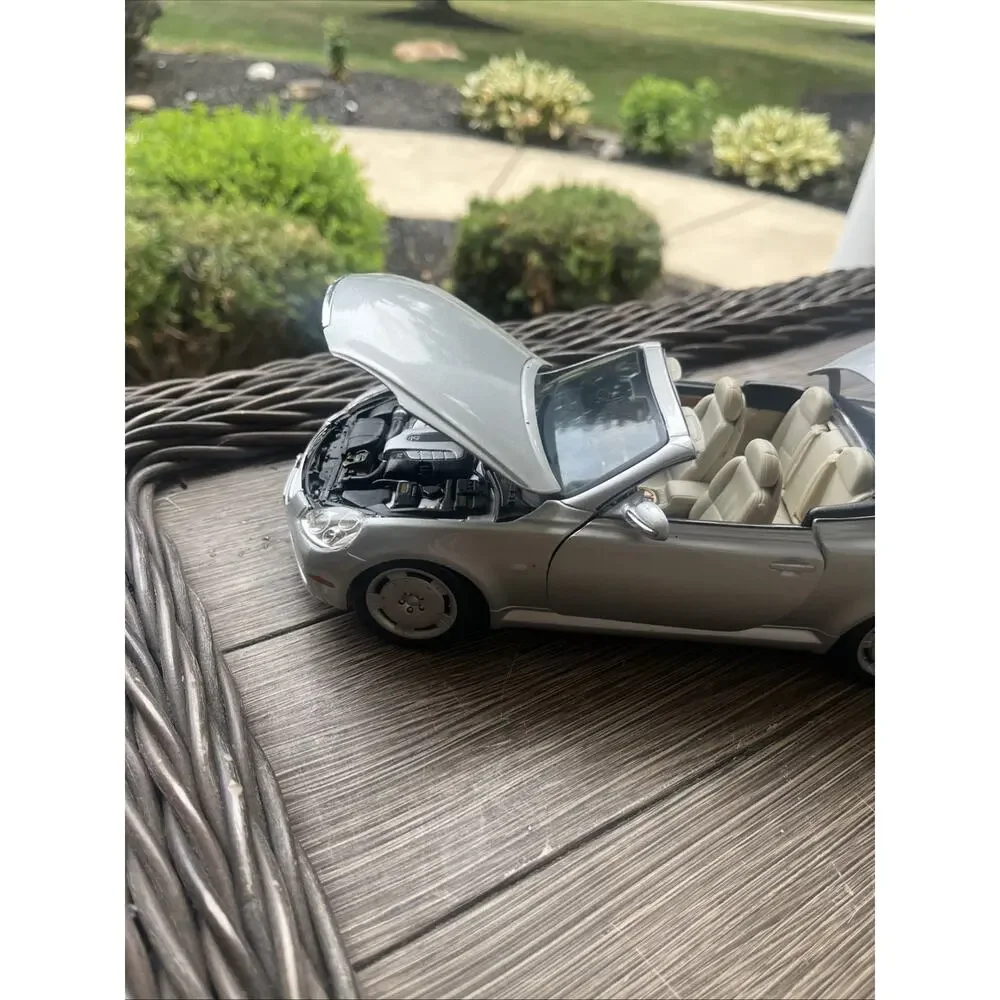 Diecast Maisto Lexus SC 430 Special Edition 1:18 Scale